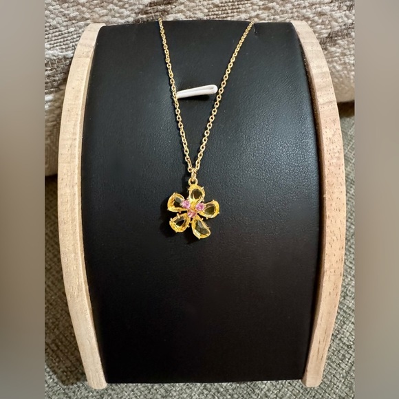 Kate Spade NY Gold-Tone Paradise Flower Mini Pendant Necklace New w Tag 16-19 In - Picture 7 of 11